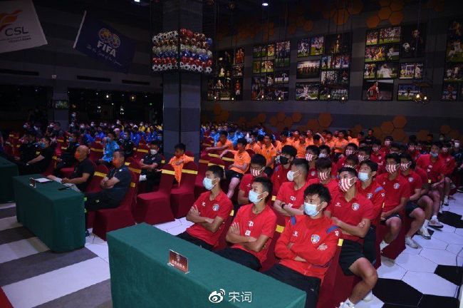 免费午夜在线视频